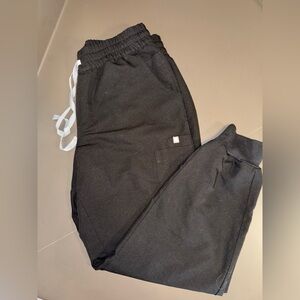 Figs Woman’s Black Uman Relaxed Jogger Scrub Pants